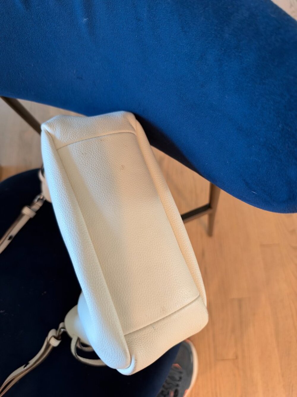 Tory Burch Romy Bucket Bag - Picture 5 of 5